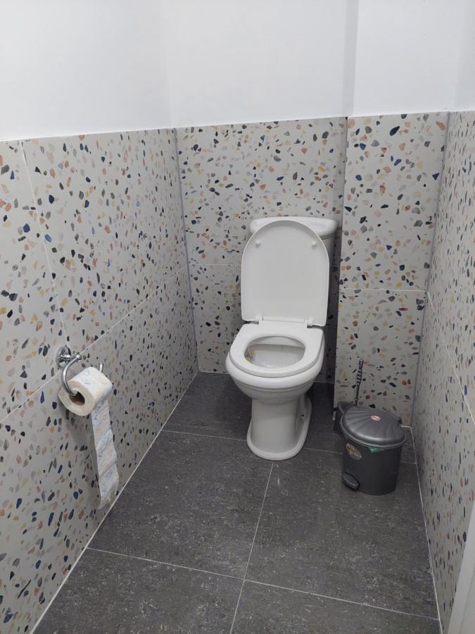 Saranda Boutique Hostel Bagian luar foto