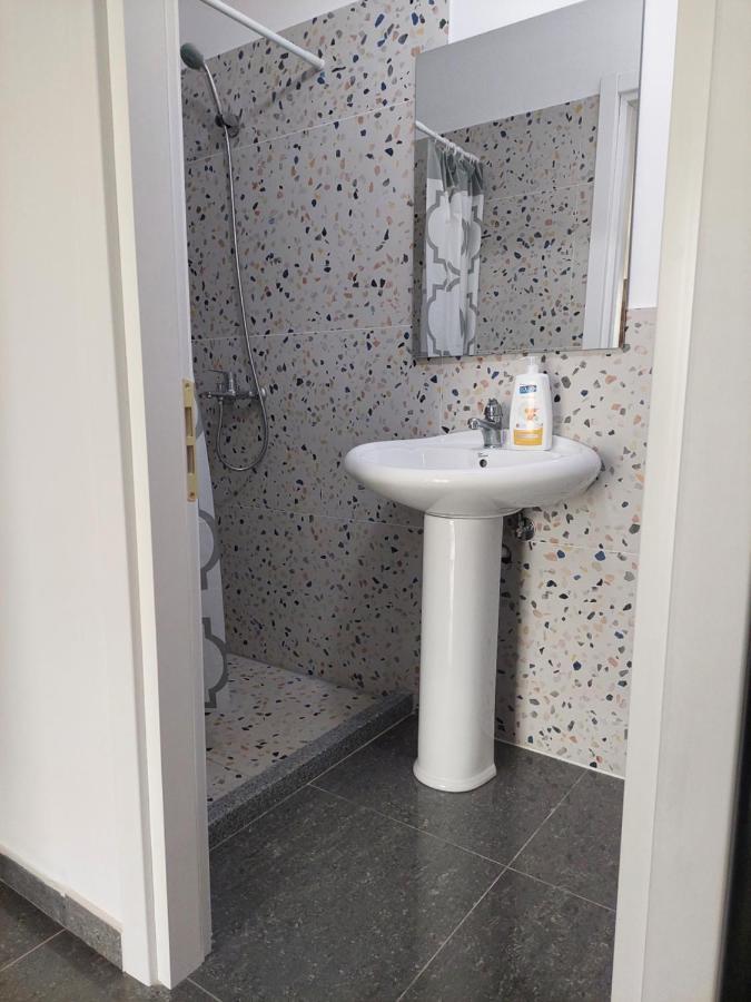 Saranda Boutique Hostel Bagian luar foto