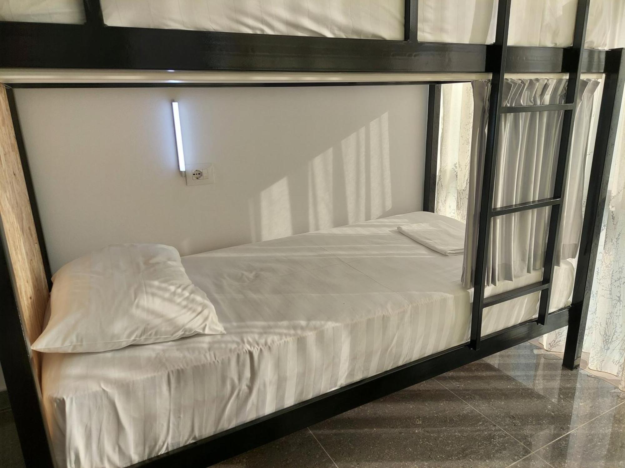 Saranda Boutique Hostel Bagian luar foto